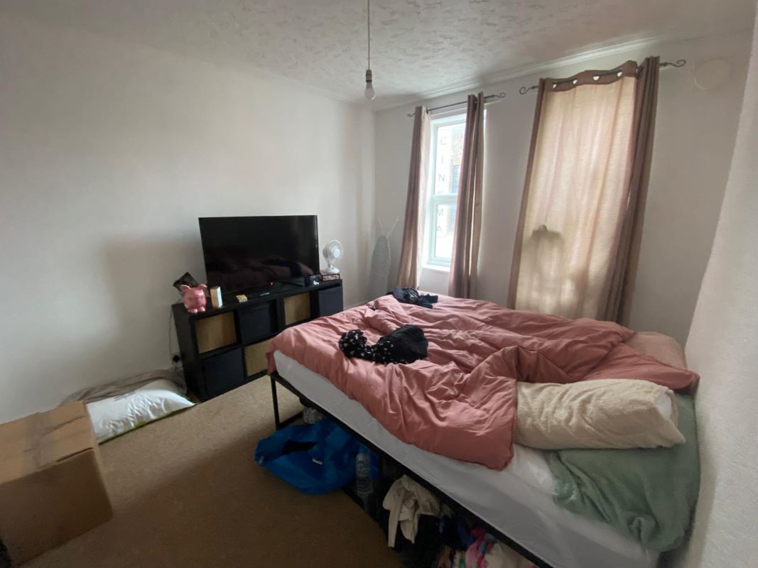 4 High Street, Hucknall, Nottingham, NG15 7HD