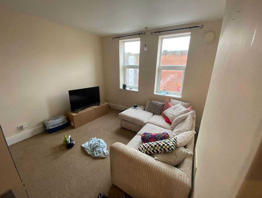 4 High Street, Hucknall, Nottingham, NG15 7HD
