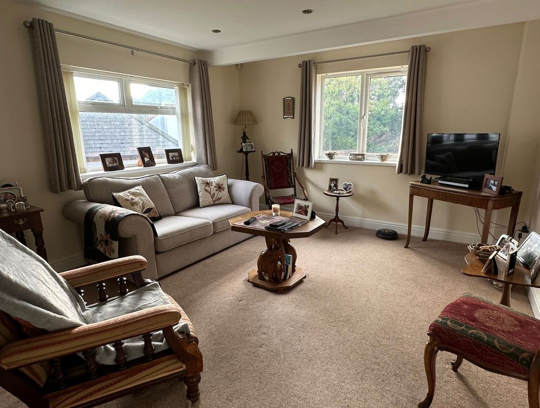 Hatfield Mews, Gunthorpe Road, Flats 1 & 2, Lowdham, Nottingham, NG14 7EN