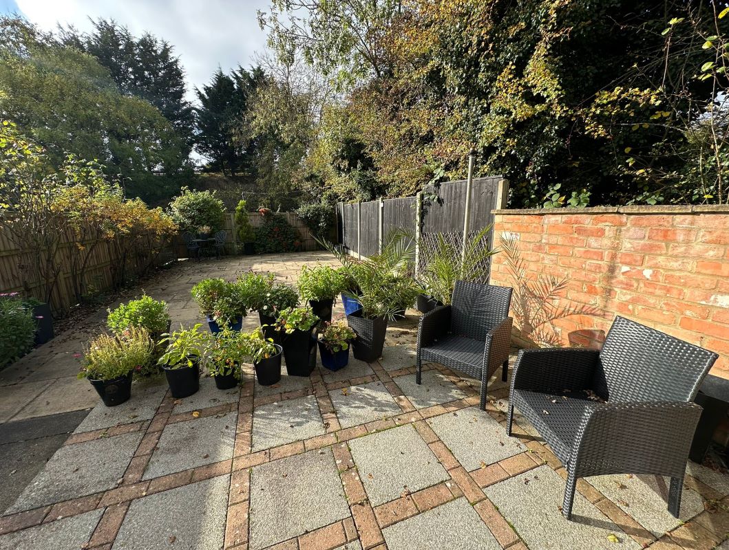 Hatfield Mews, Gunthorpe Road, Flats 1 & 2, Lowdham, Nottingham, NG14 7EN