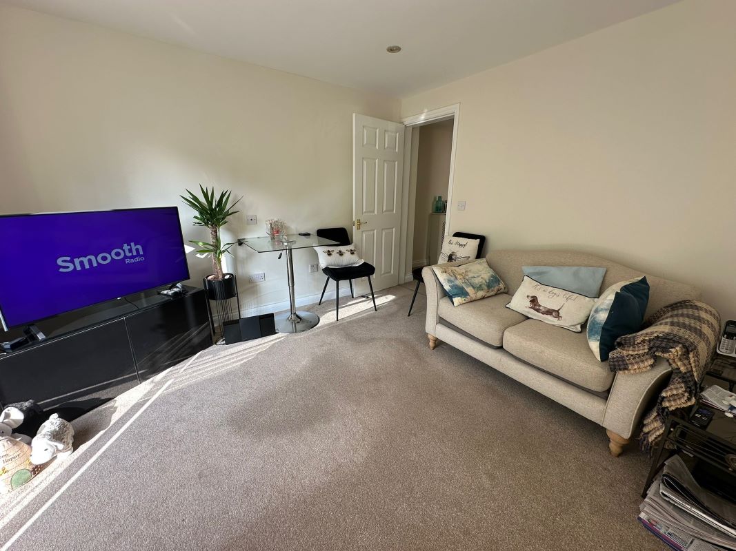 Hatfield Mews, Gunthorpe Road, Flats 1 & 2, Lowdham, Nottingham, NG14 7EN