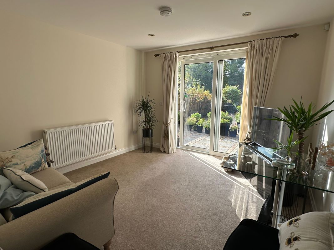 Hatfield Mews, Gunthorpe Road, Flats 1 & 2, Lowdham, Nottingham, NG14 7EN