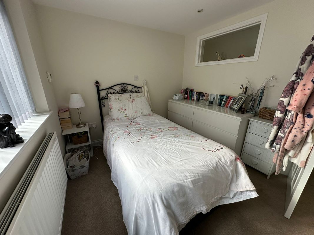 Hatfield Mews, Gunthorpe Road, Flats 1 & 2, Lowdham, Nottingham, NG14 7EN