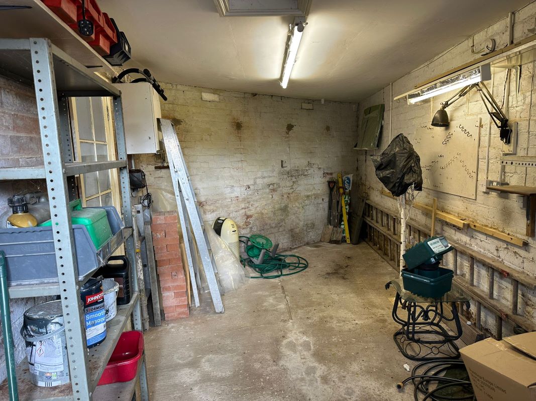 Hatfield Mews, Gunthorpe Road, Flats 1 & 2, Lowdham, Nottingham, NG14 7EN