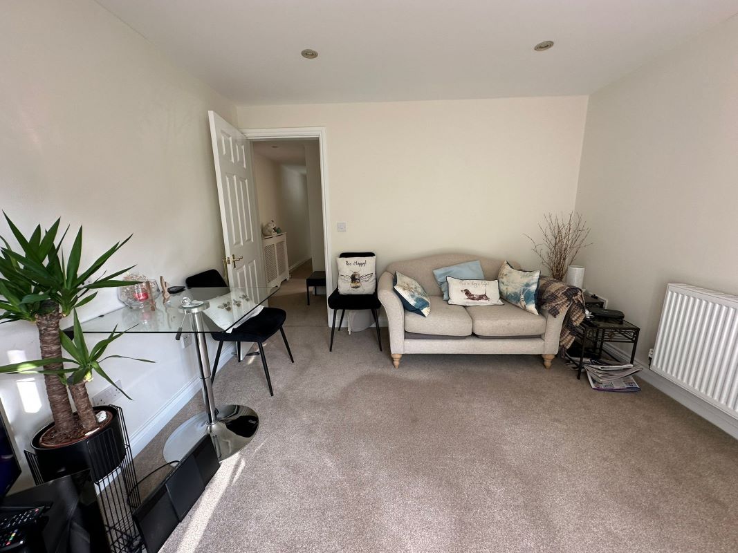 Hatfield Mews, Gunthorpe Road, Flats 1 & 2, Lowdham, Nottingham, NG14 7EN