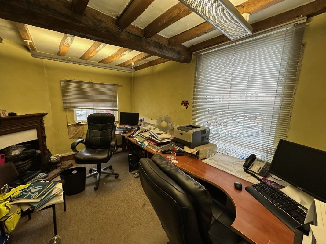 28 Market Place, Kegworth, Derbyshire, DE74 2EE