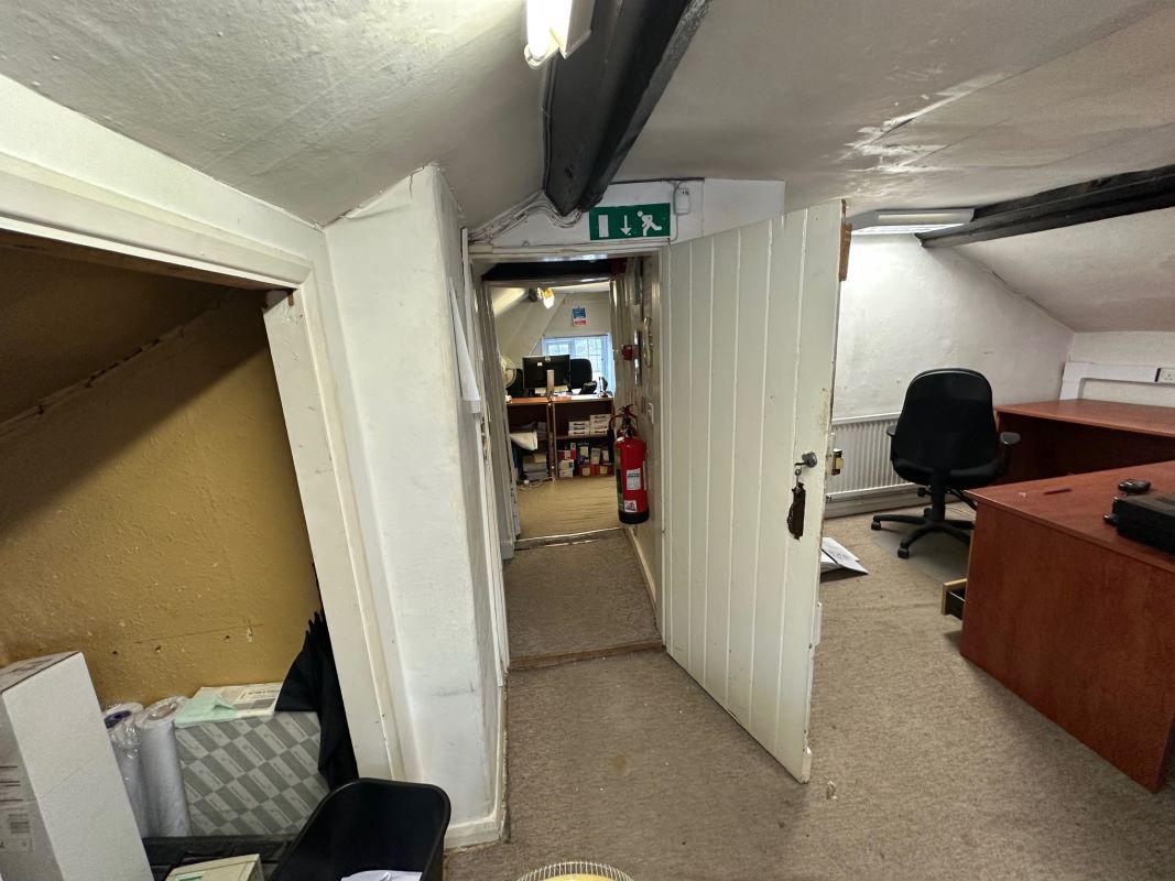 28 Market Place, Kegworth, Derbyshire, DE74 2EE