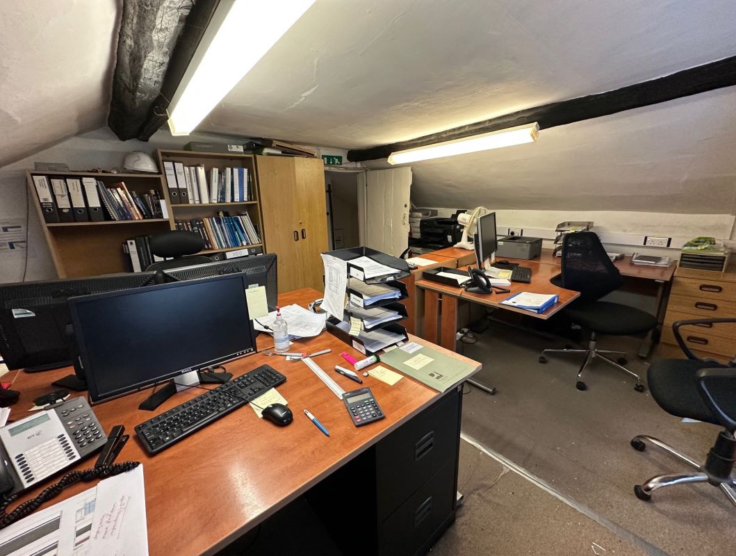 28 Market Place, Kegworth, Derbyshire, DE74 2EE