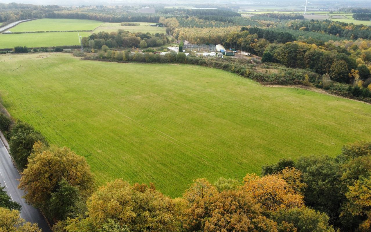 20 Acres of Land & Outbuildings Nottingham Road, Ravenshead, Nottinghamshire, NG15 9HN