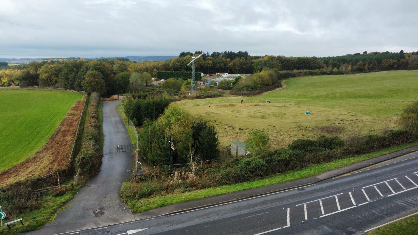20 Acres of Land & Outbuildings Nottingham Road, Ravenshead, Nottinghamshire, NG15 9HN