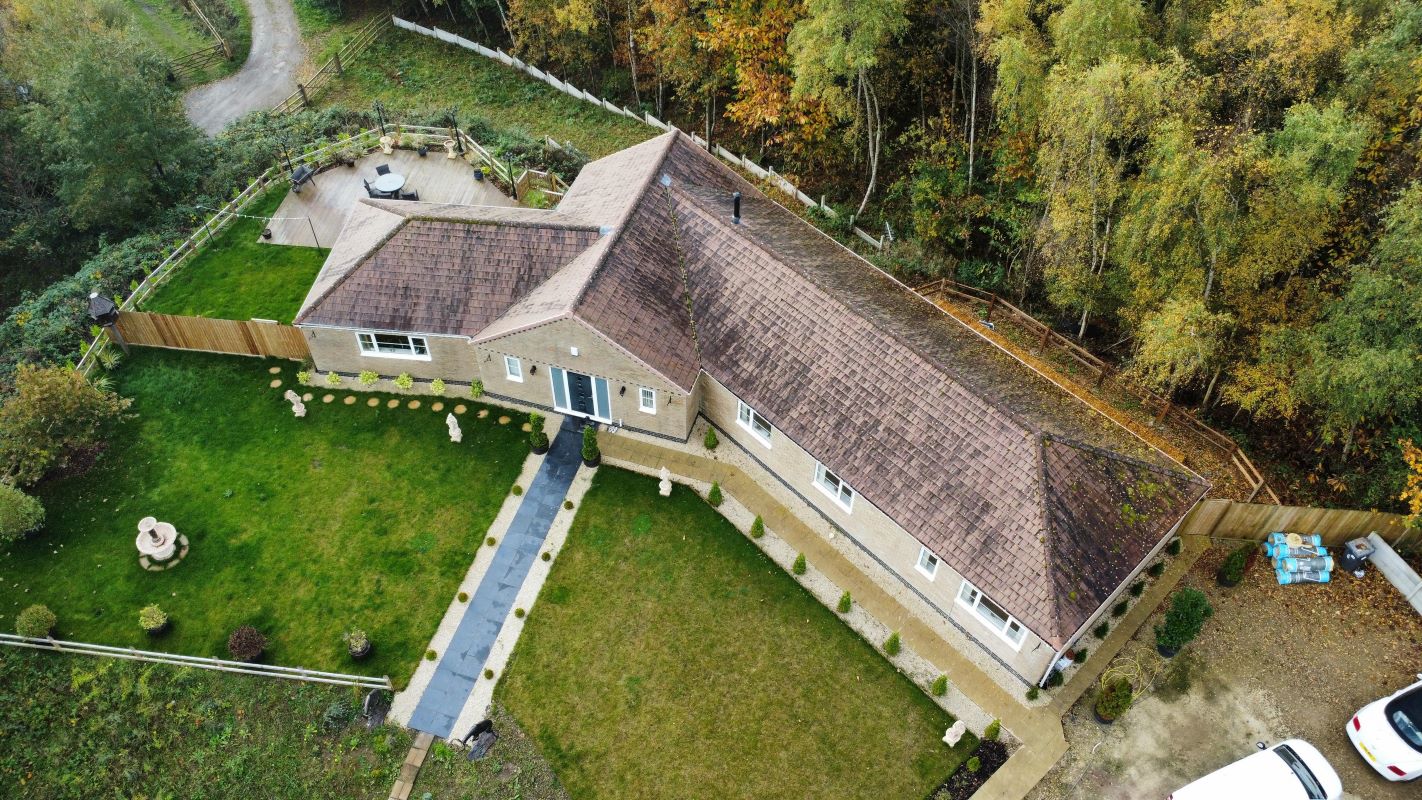 20 Acres of Land & Outbuildings Nottingham Road, Ravenshead, Nottinghamshire, NG15 9HN