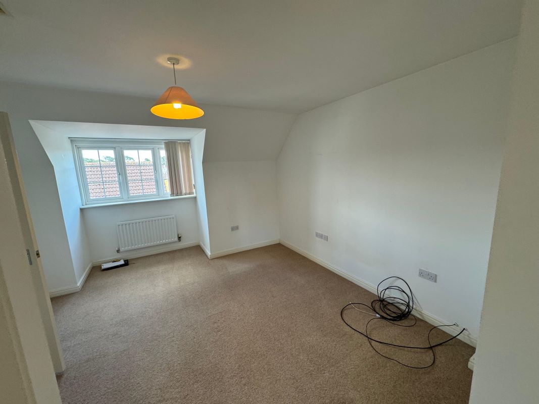 8 Thyme Close, Red Lodge, Bury St. Edmunds, Suffolk, IP28 8FT