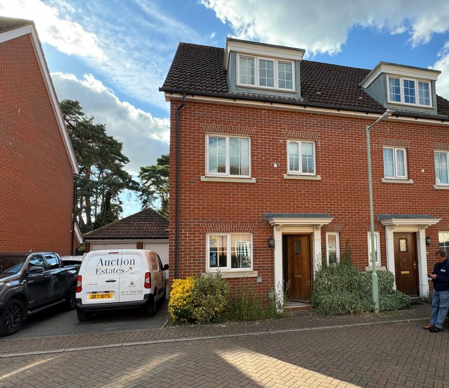 8 Thyme Close, Red Lodge, Bury St. Edmunds, Suffolk, IP28 8FT