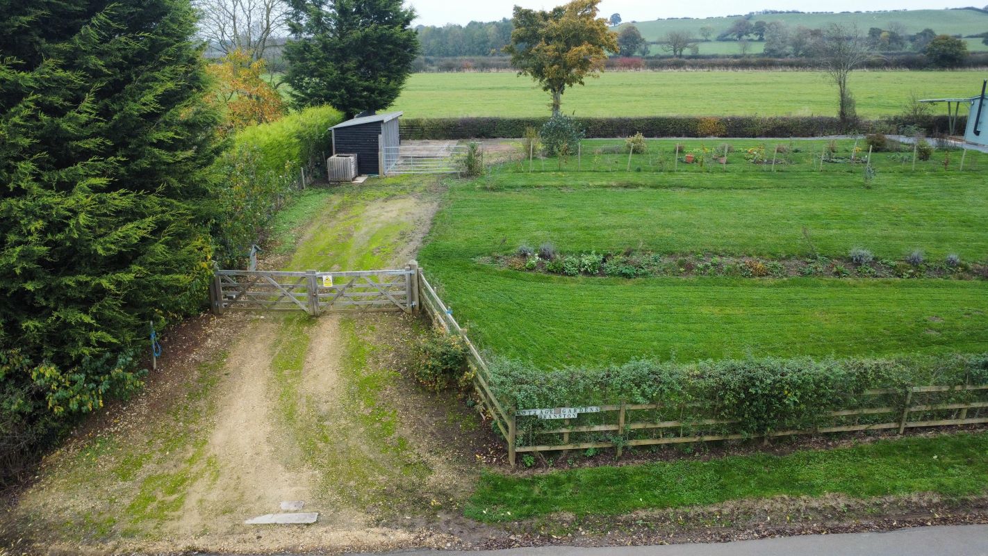 Land & Outbuildings Waltham Road, Branston, Leicestershire, NG32 1RY