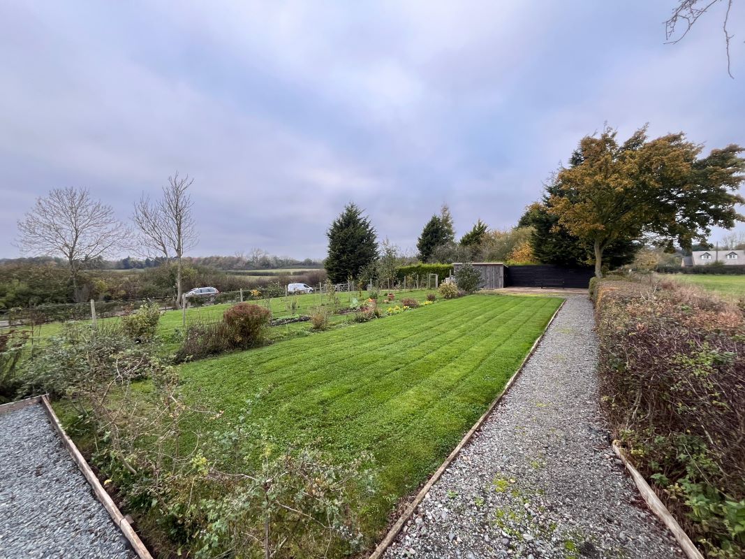 Land & Outbuildings Waltham Road, Branston, Leicestershire, NG32 1RY