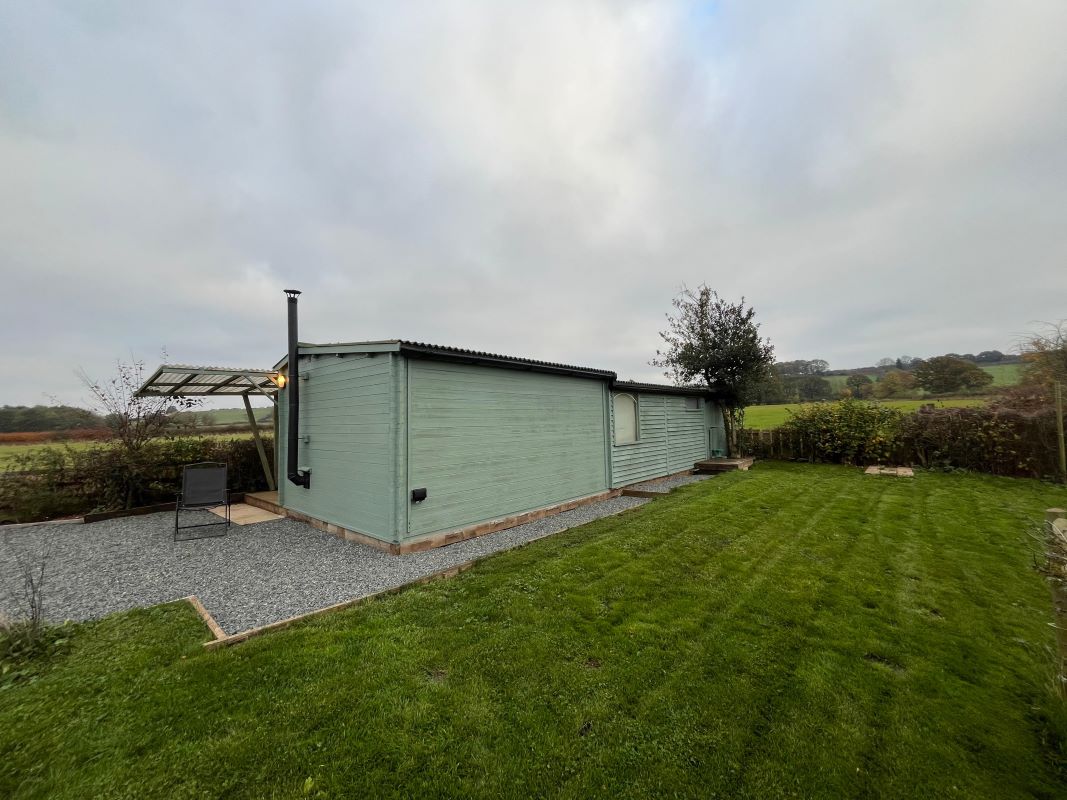 Land & Outbuildings Waltham Road, Branston, Leicestershire, NG32 1RY