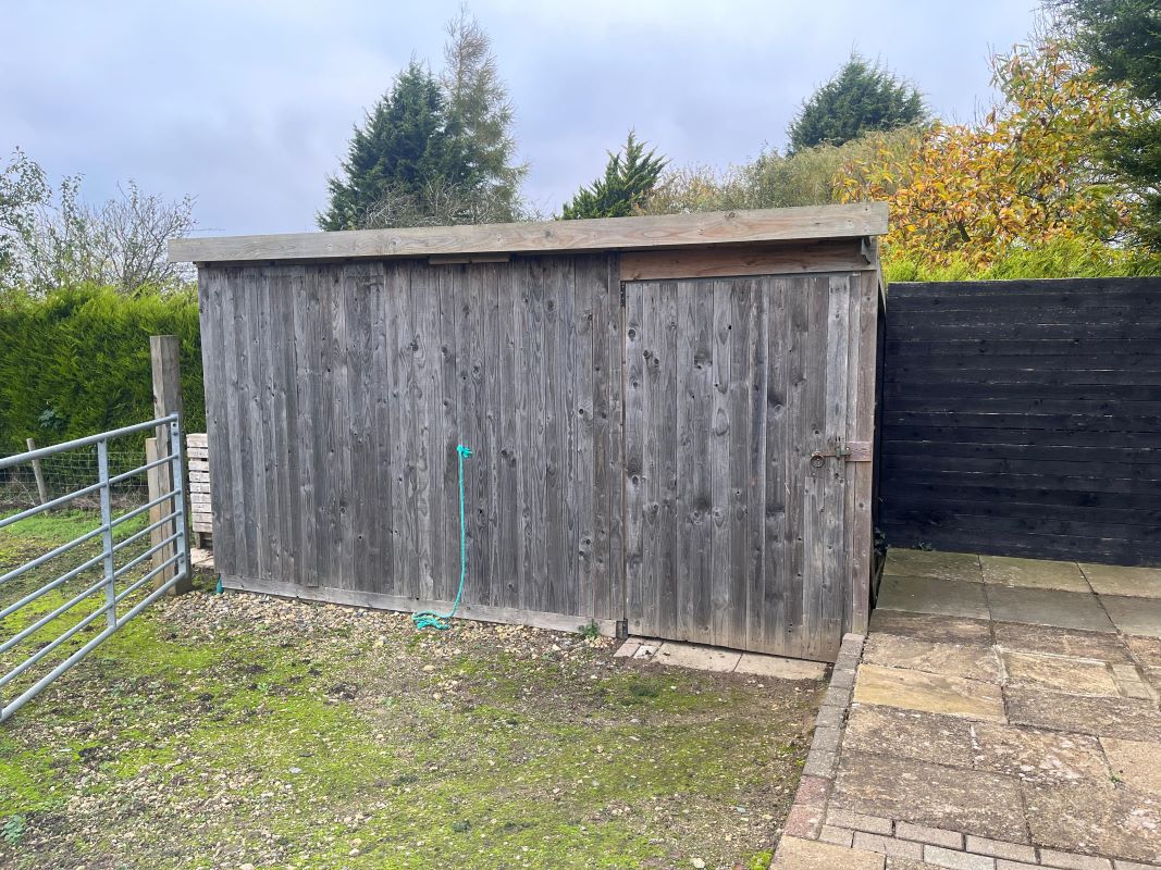 Land & Outbuildings Waltham Road, Branston, Leicestershire, NG32 1RY