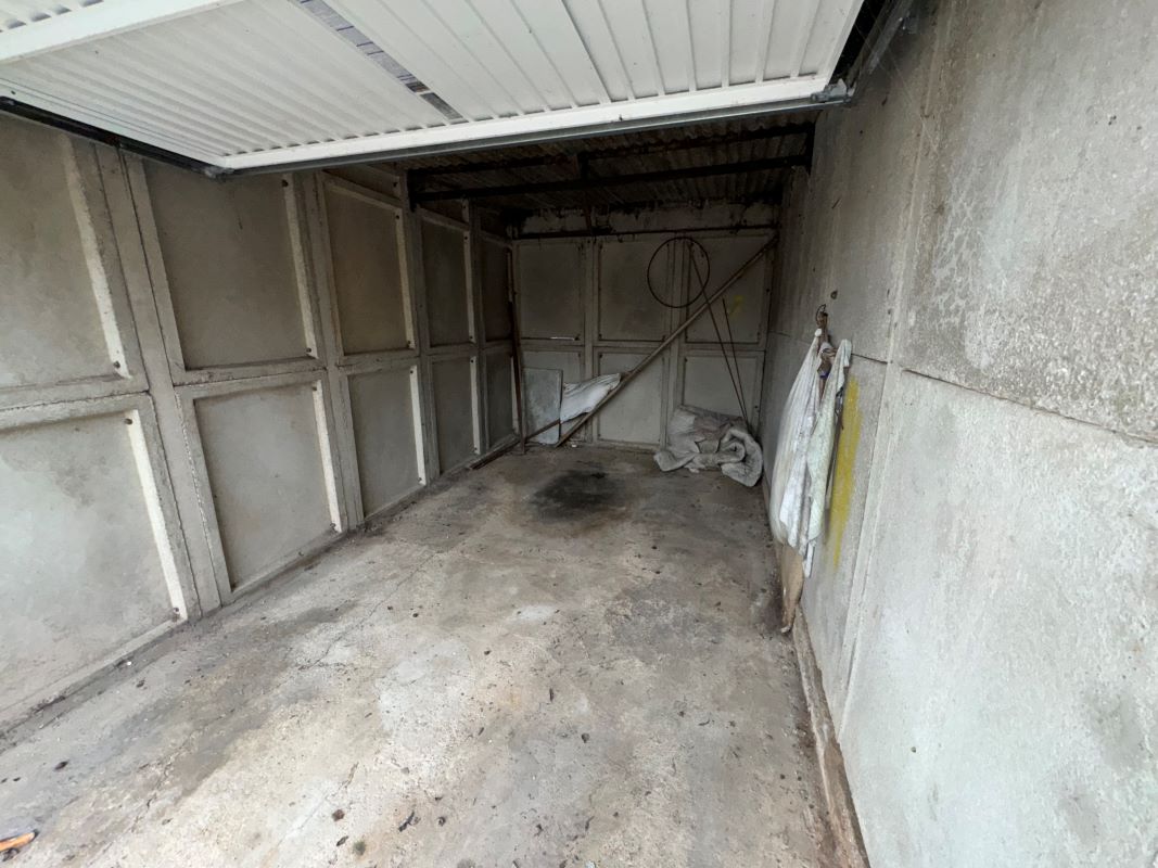 Lock-up Garage on Greendale Road, Coventry, West Midlands, CV5 8AZ