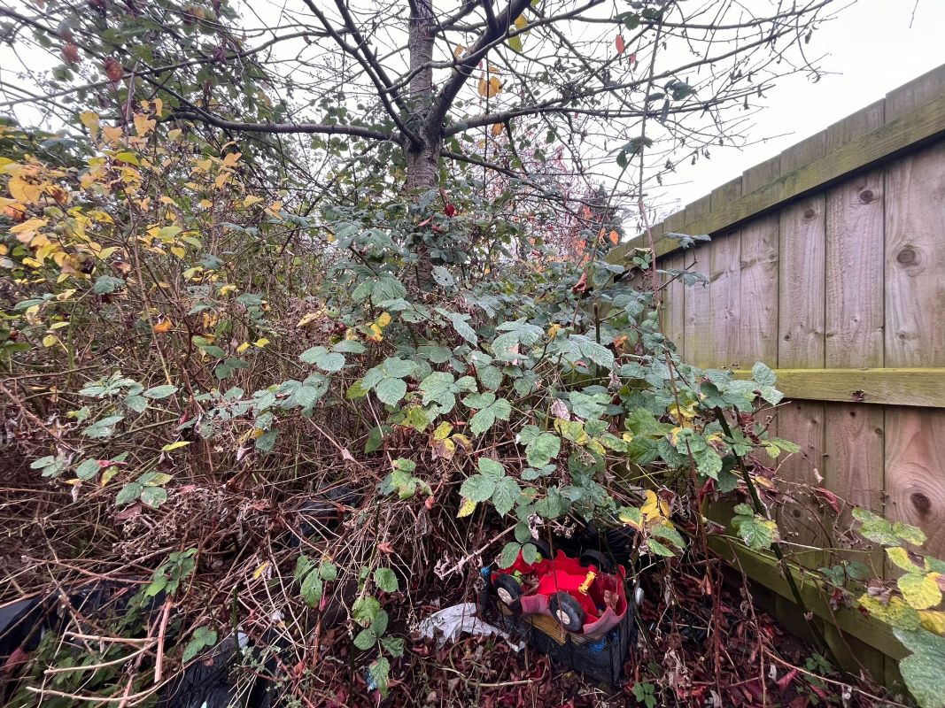 Land to the rear of, 3 Tiverton Close, Aspley, Nottingham, NG8 5LD