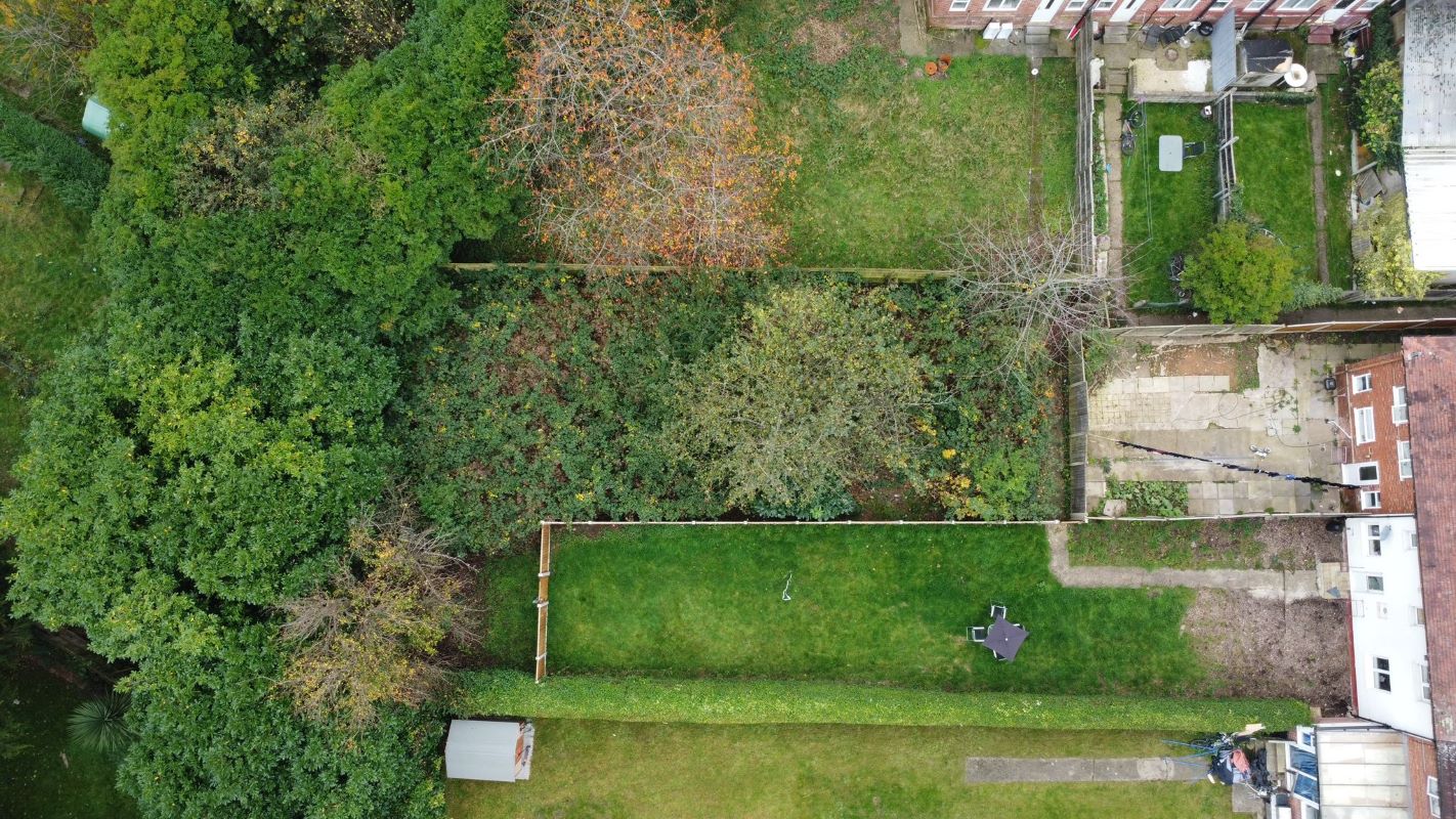 Land to the rear of, 3 Tiverton Close, Aspley, Nottingham, NG8 5LD