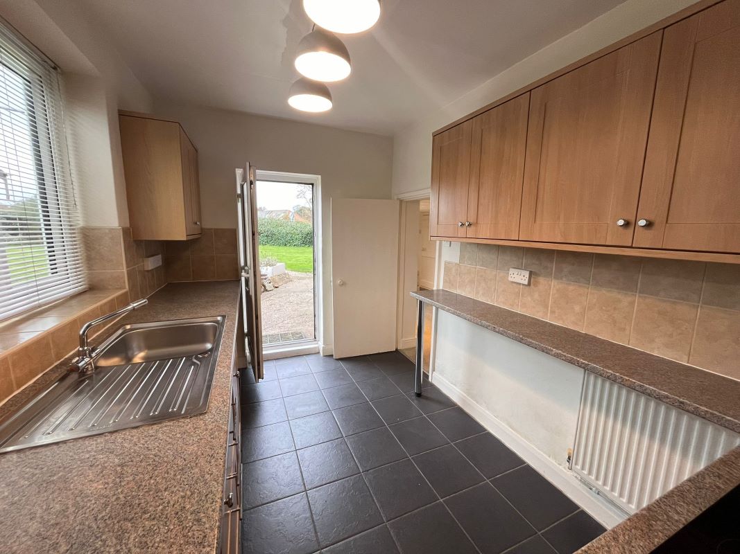Corner House, Ollerton Road, Kelham, Newark, NG23 5QS