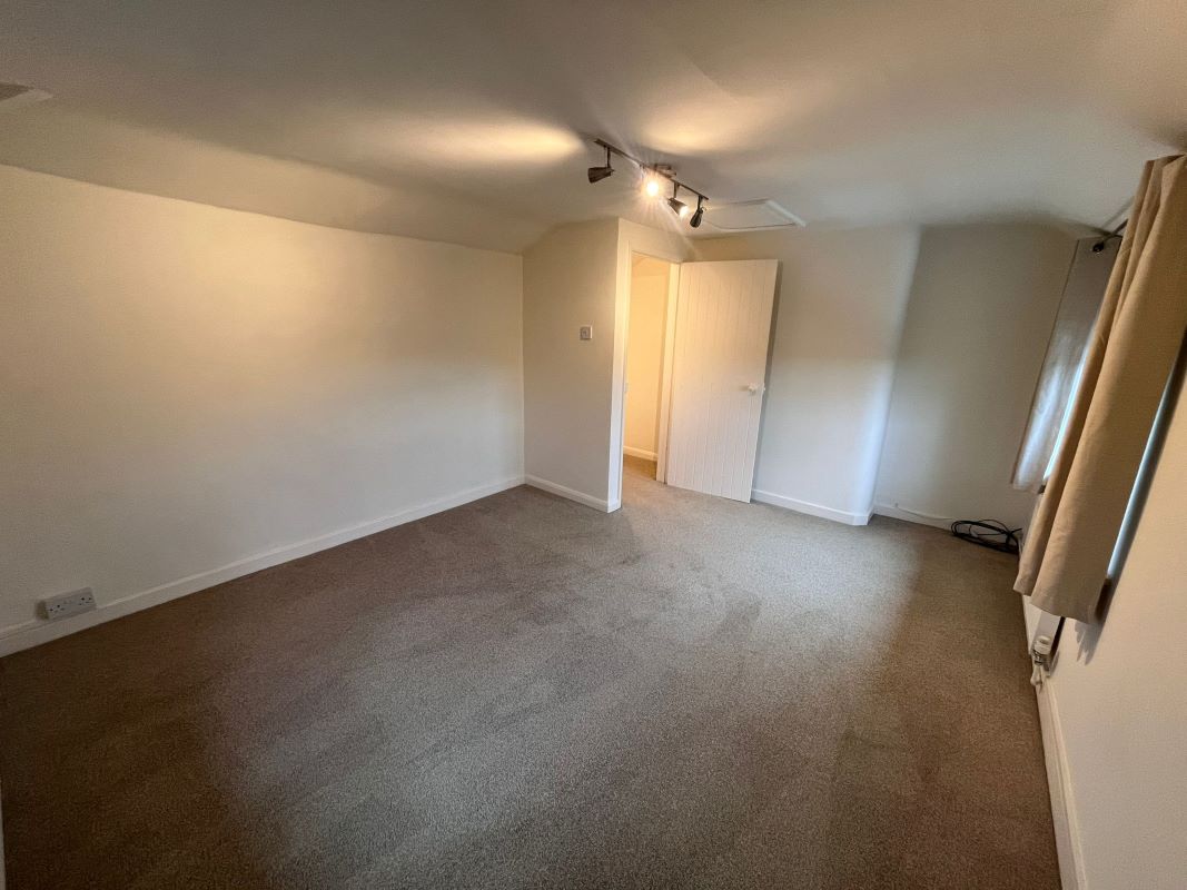 Corner House, Ollerton Road, Kelham, Newark, NG23 5QS