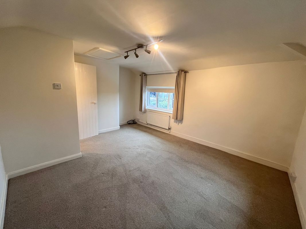 Corner House, Ollerton Road, Kelham, Newark, NG23 5QS