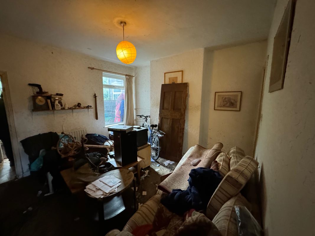 22 Whittier Road, Nottingham, NG2 4AS