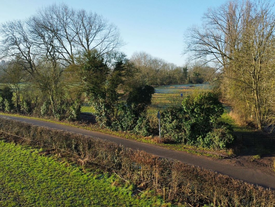 3.43 acres of amenity land, Norwell, Nottinghamshire, NG23 6JU