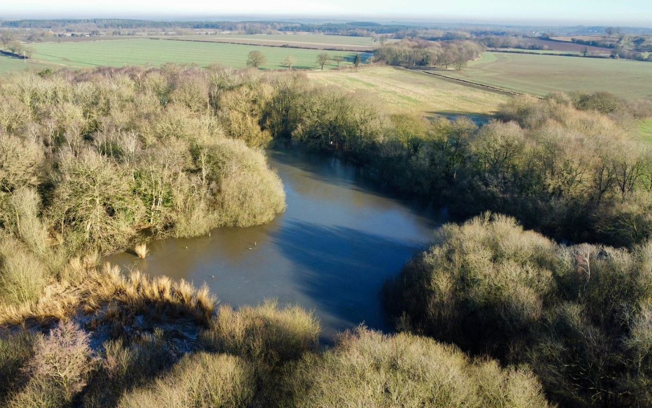 24.82 acres of Woodland & Pond, Retford Road, Haughton, DN22 8DY