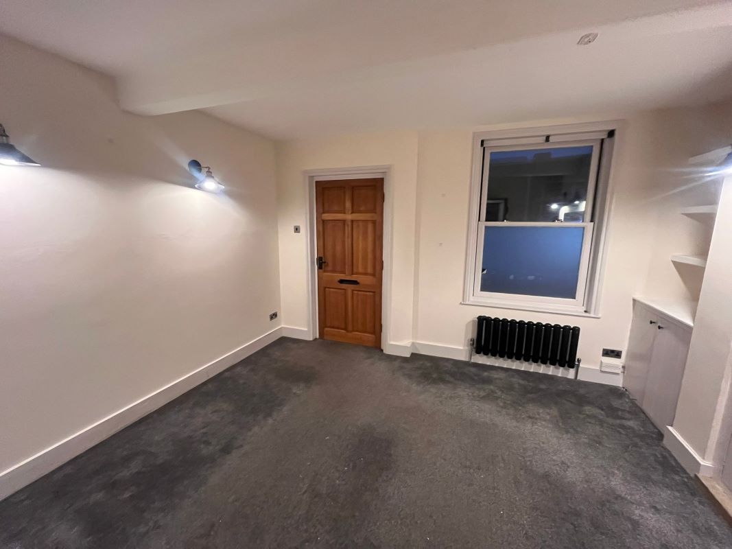 77 King Street, Southwell, Nottinghamshire, NG25 0EX