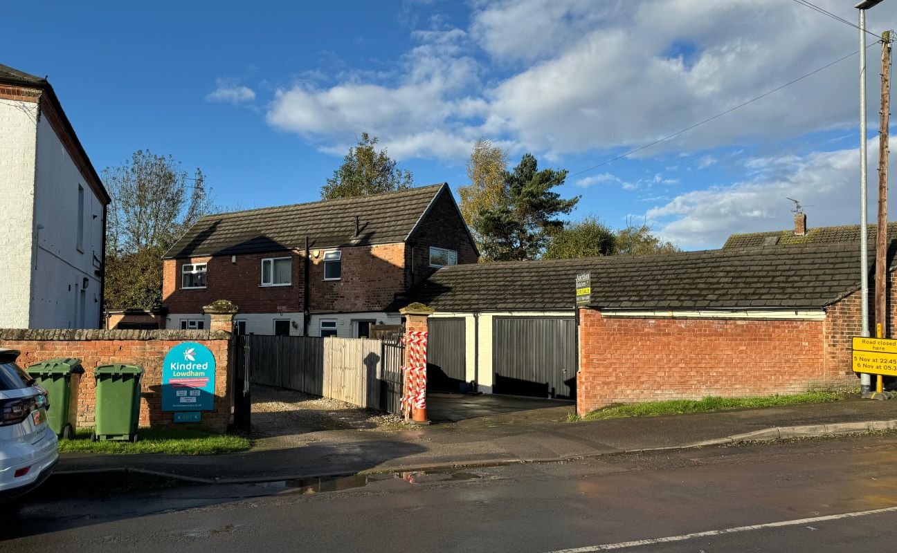 Hatfield Mews, Gunthorpe Road, Flats 1 & 2, Lowdham, Nottingham, NG14 7EN