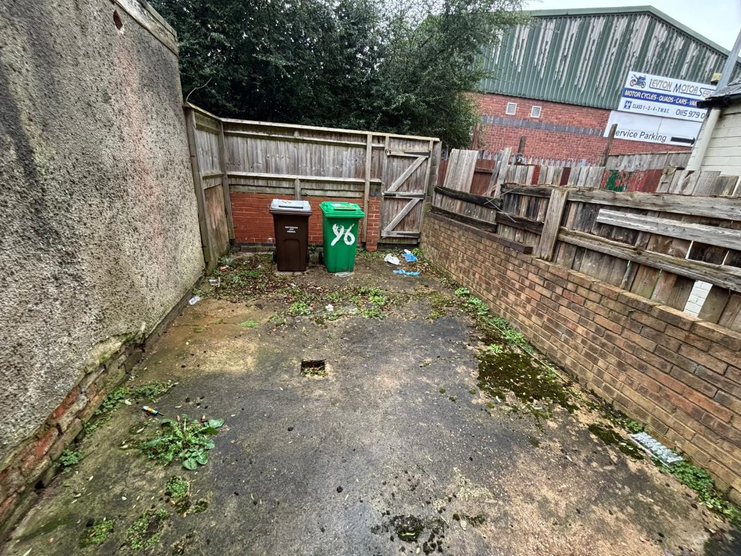 96 Hartley Road, Nottingham, NG7 3AF