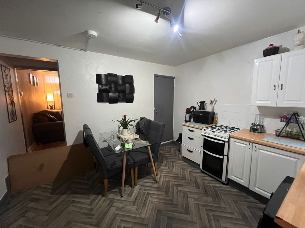 8 Bradbury Street, Nottingham, Nottinghamshire, NG2 4AZ