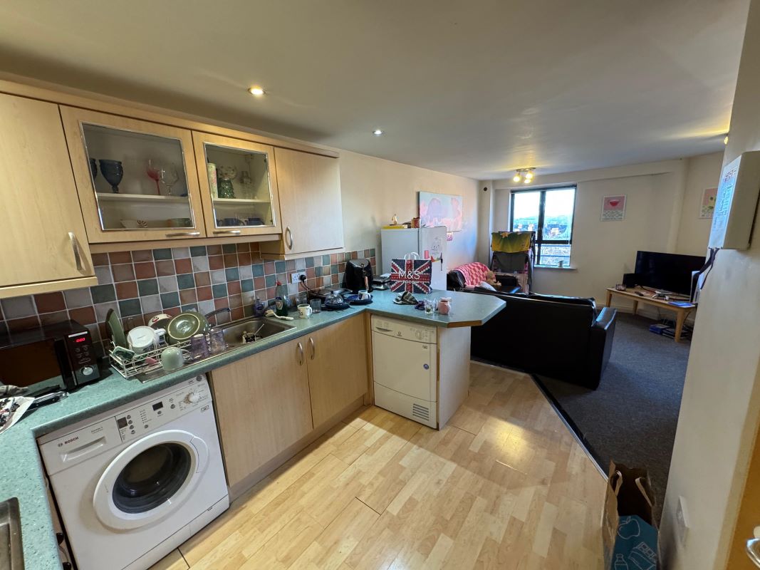 Flat 9 Royal Victoria Court, Gamble Street, Nottingham, NG7 4ET