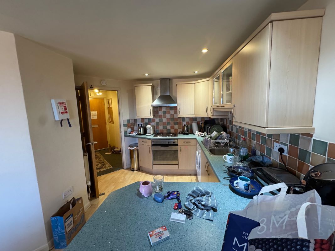 Flat 9 Royal Victoria Court, Gamble Street, Nottingham, NG7 4ET