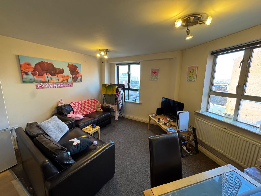 Flat 9 Royal Victoria Court, Gamble Street, Nottingham, NG7 4ET