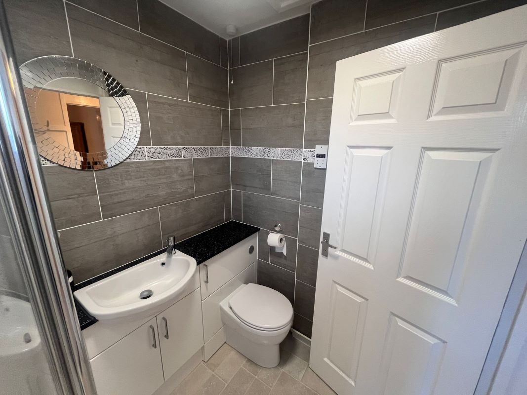 2 Derwent Way, Newark, Nottinghamshire, NG24 2HB