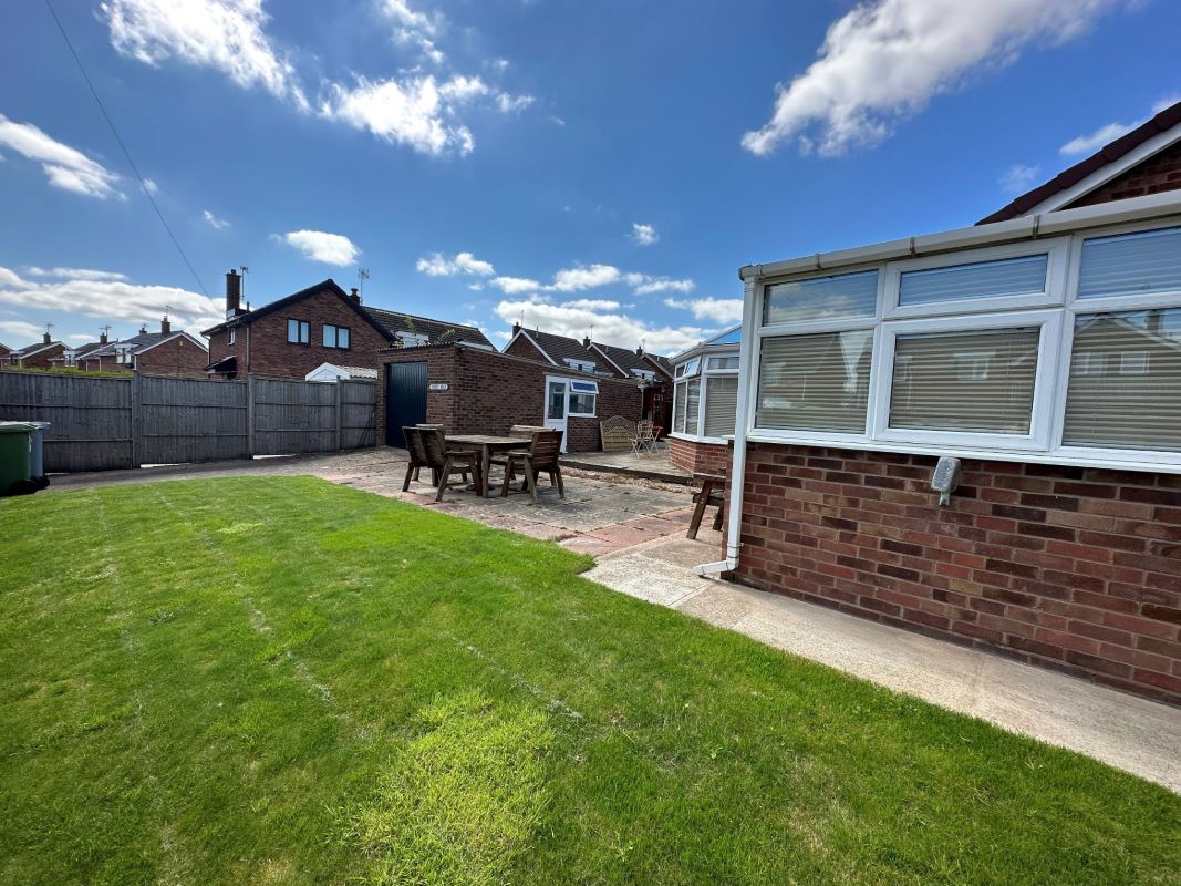 2 Derwent Way, Newark, Nottinghamshire, NG24 2HB