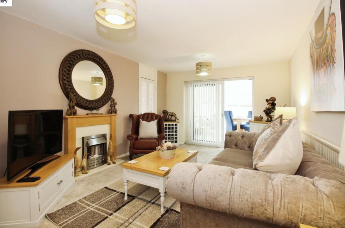 2 Derwent Way, Newark, Nottinghamshire, NG24 2HB