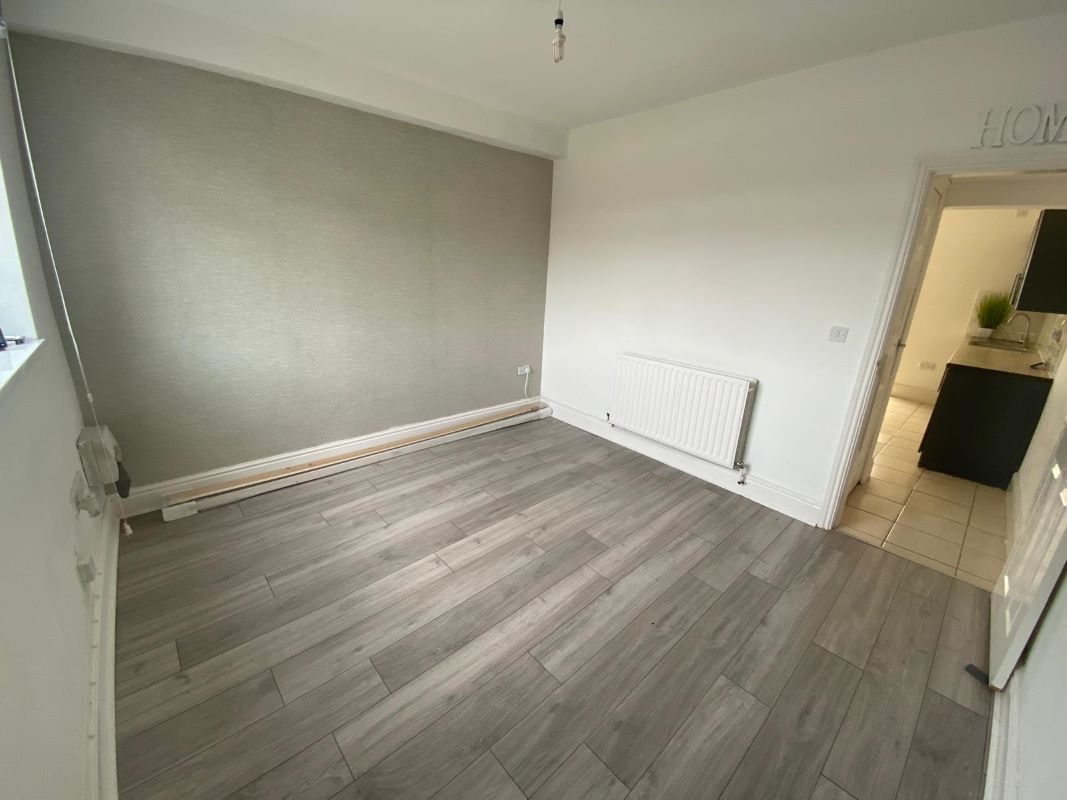 91 Foxhill Road, Carlton, Nottingham, NG4 1QS