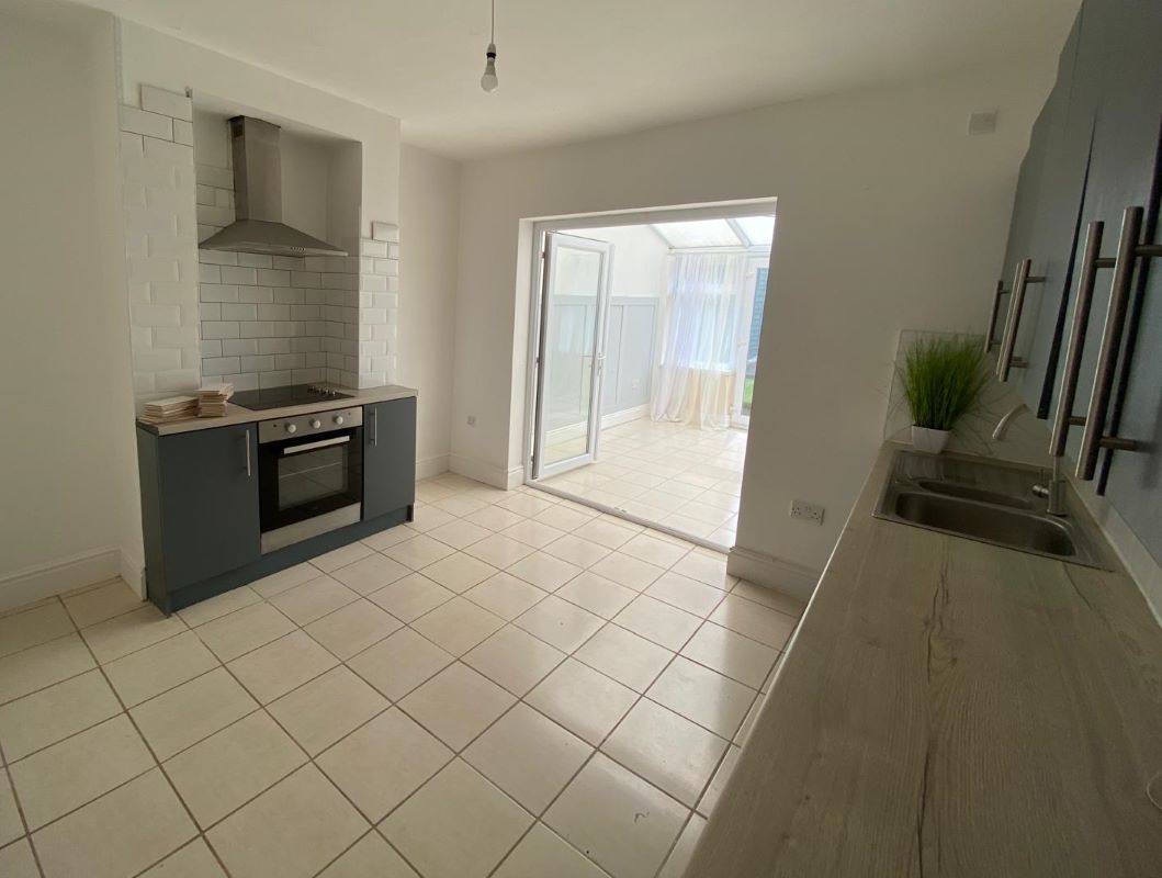 91 Foxhill Road, Carlton, Nottingham, NG4 1QS