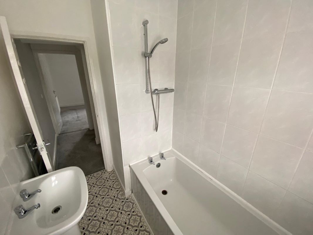 91 Foxhill Road, Carlton, Nottingham, NG4 1QS