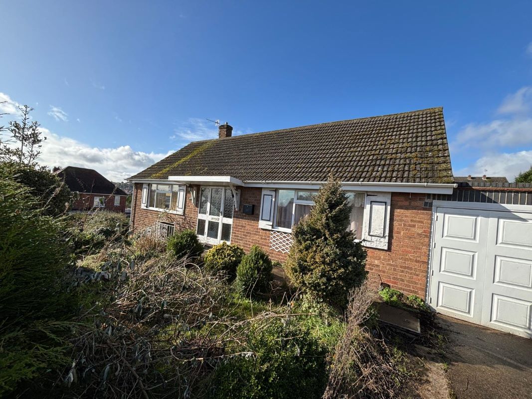 27 Cromford Avenue, Carlton, Nottingham, NG4 3RU