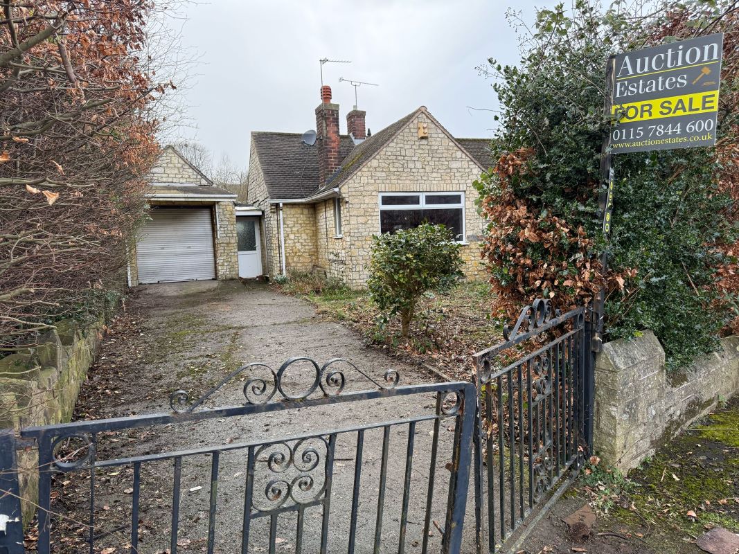 1 Hazel Drive, Wingerworth, Chesterfield, S42 6NE