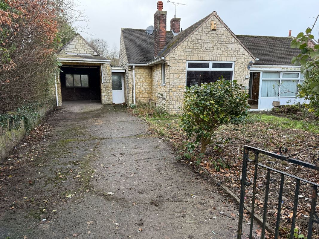 1 Hazel Drive, Wingerworth, Chesterfield, S42 6NE