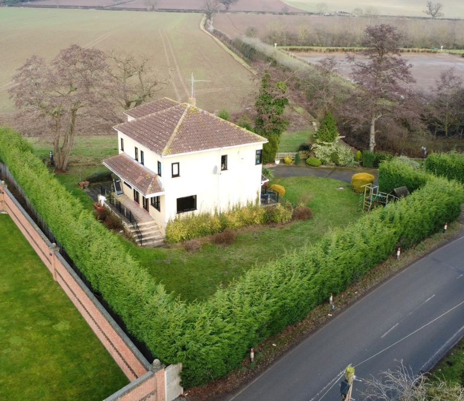 Lido Villa, Moor Lane, Calverton, Nottingham, NG14 6FZ