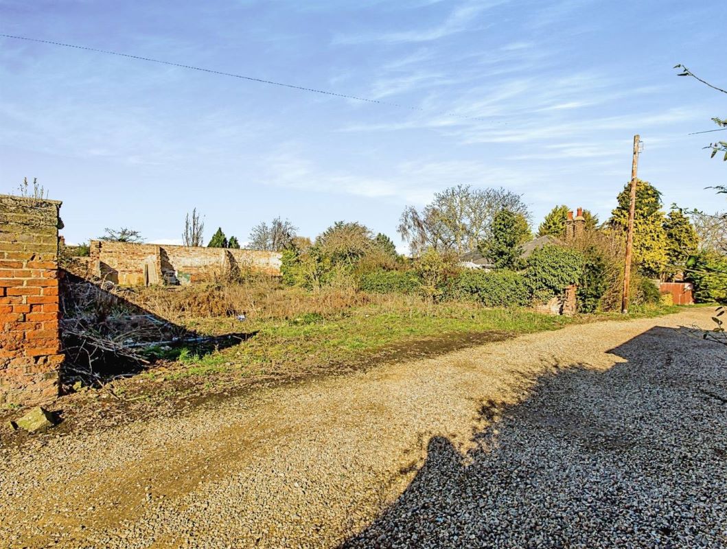 Building Plot on Gas House Lane, Sutton Bridge, Spalding, Lincolnshire, PE12 9SP