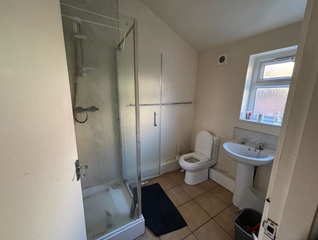 19 Gedling Grove, Arboretum, Nottingham, NG7 4DU