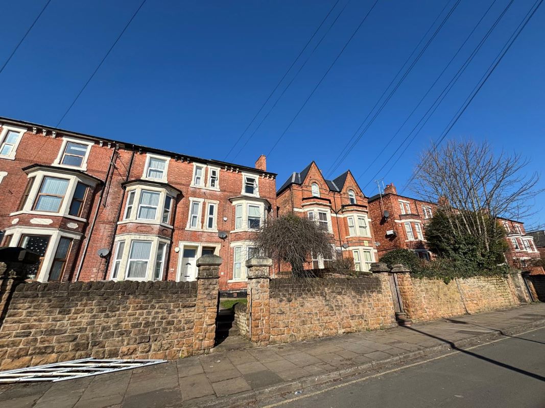 19 Gedling Grove, Arboretum, Nottingham, NG7 4DU